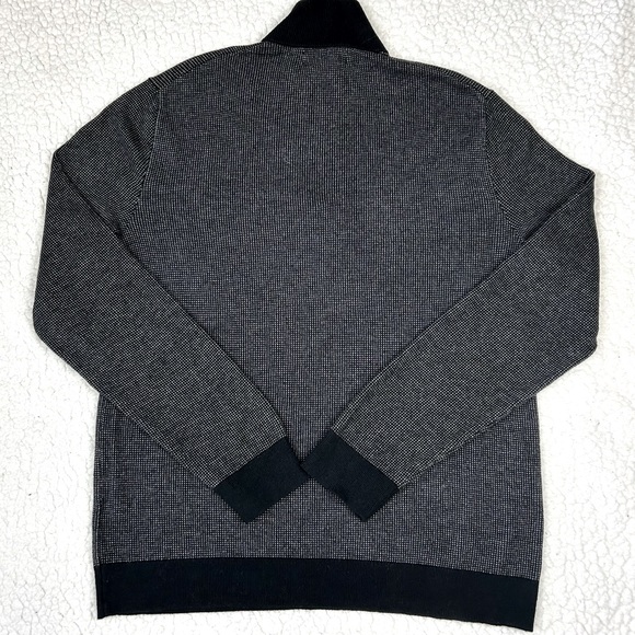 Banana Republic Premium Luxe Yarn Men's Size L Black 1/4 Zip Pullover Sweater - Picture 2 of 5